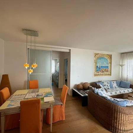 Heron Apartment